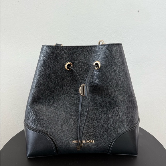 Michael Kors Handbags - Michael Kors Black Drawstring Bucket Bag